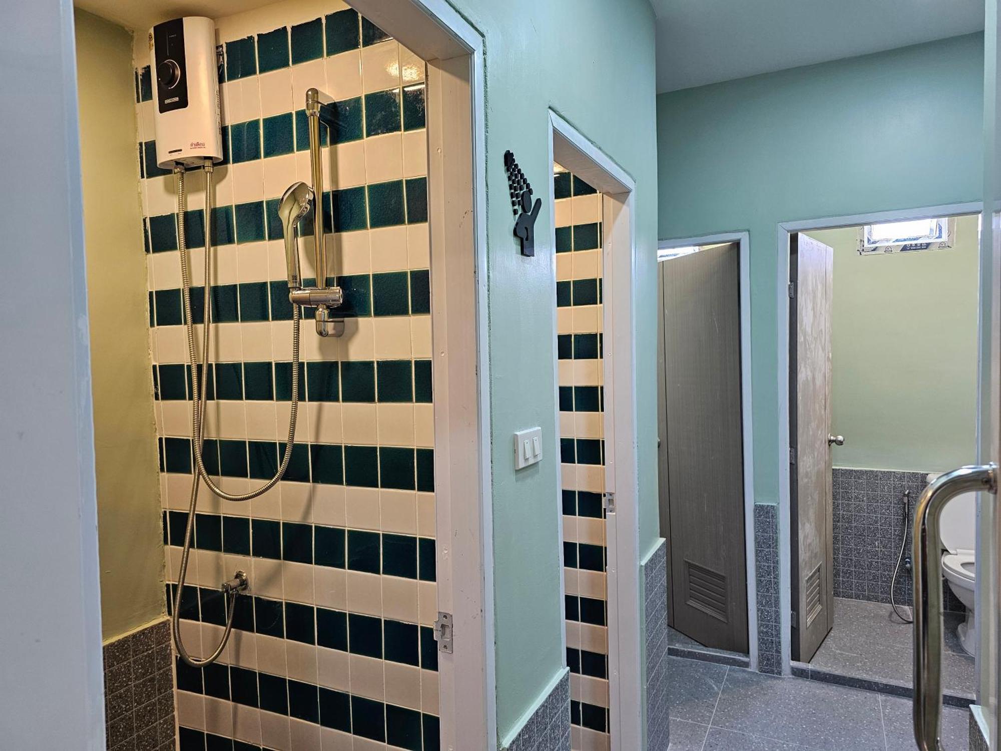 Lub Nai Hostel Patong Δωμάτιο φωτογραφία