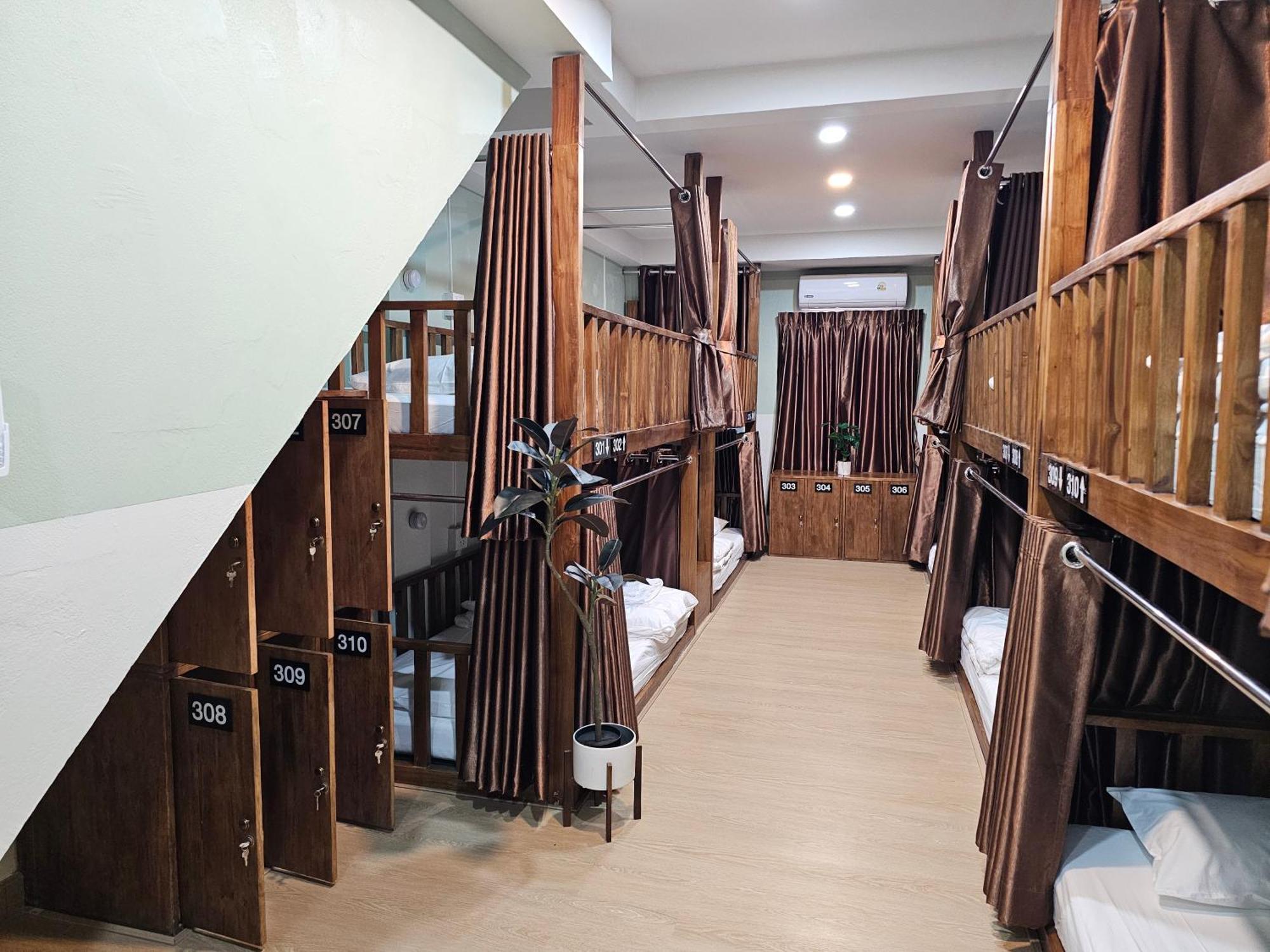 Lub Nai Hostel Patong Δωμάτιο φωτογραφία