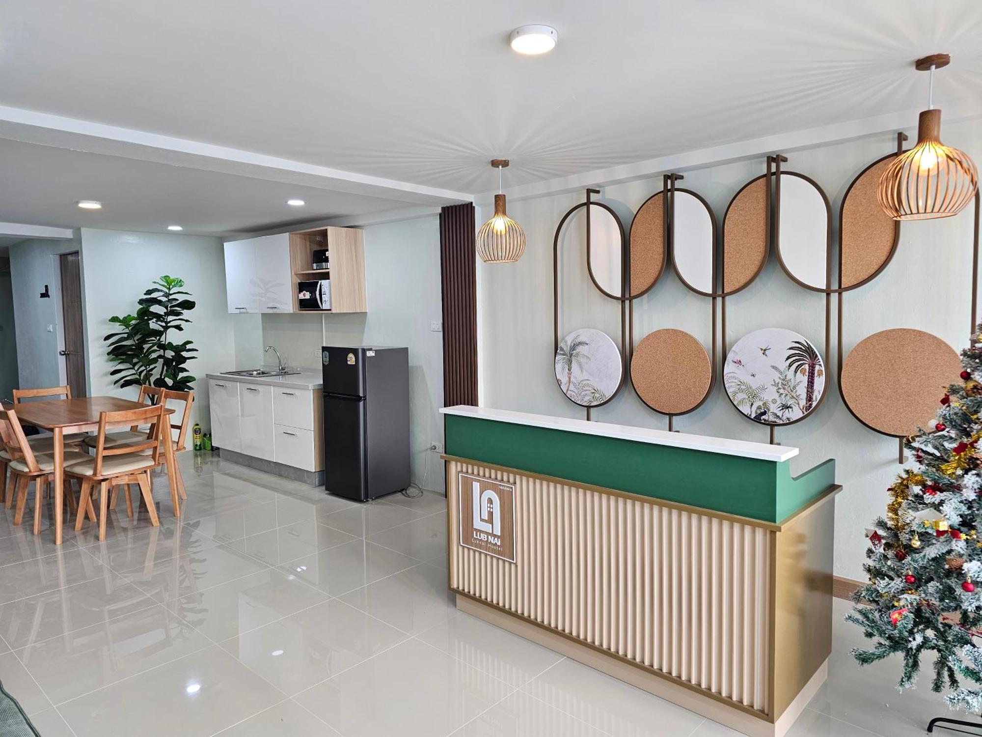 Lub Nai Hostel Patong Εξωτερικό φωτογραφία