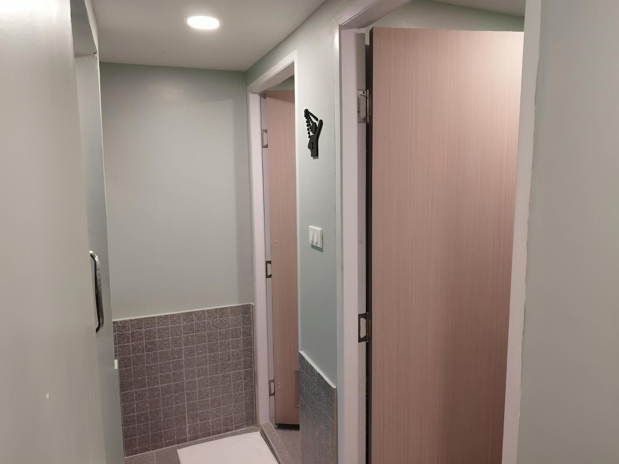 Lub Nai Hostel Patong Εξωτερικό φωτογραφία
